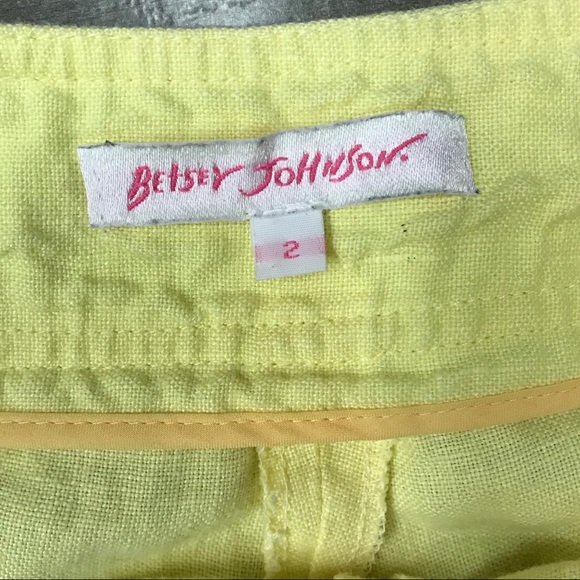 Betsey Johnson Linen Shorts - Picture 2 of 4